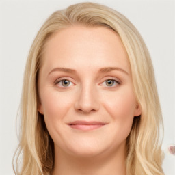 Zoe C.